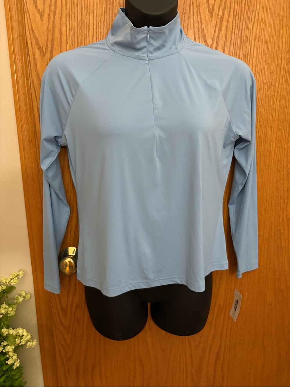 Lands' End Women's Light Blue Long Sleeve Swim Rash/Sun Guard Top - Picture 3 of 10
